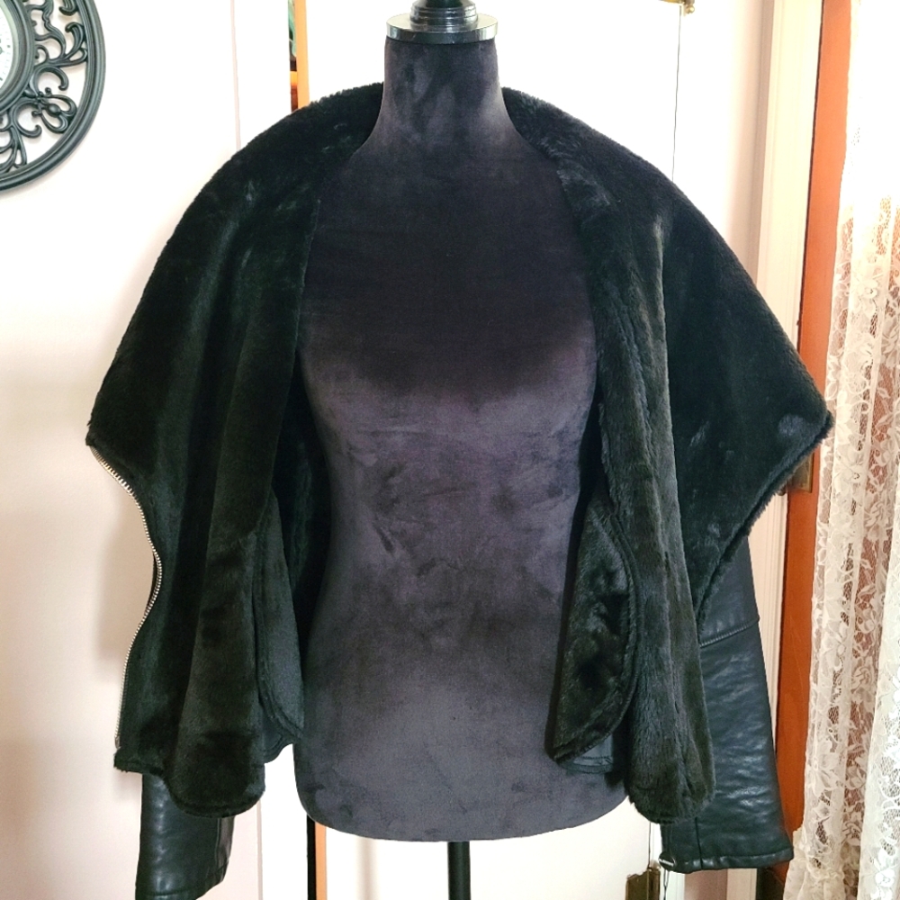 🖤BlankNYC Vegan Leather Faux Fur Biker Jacket NWT - Picture 9 of 13